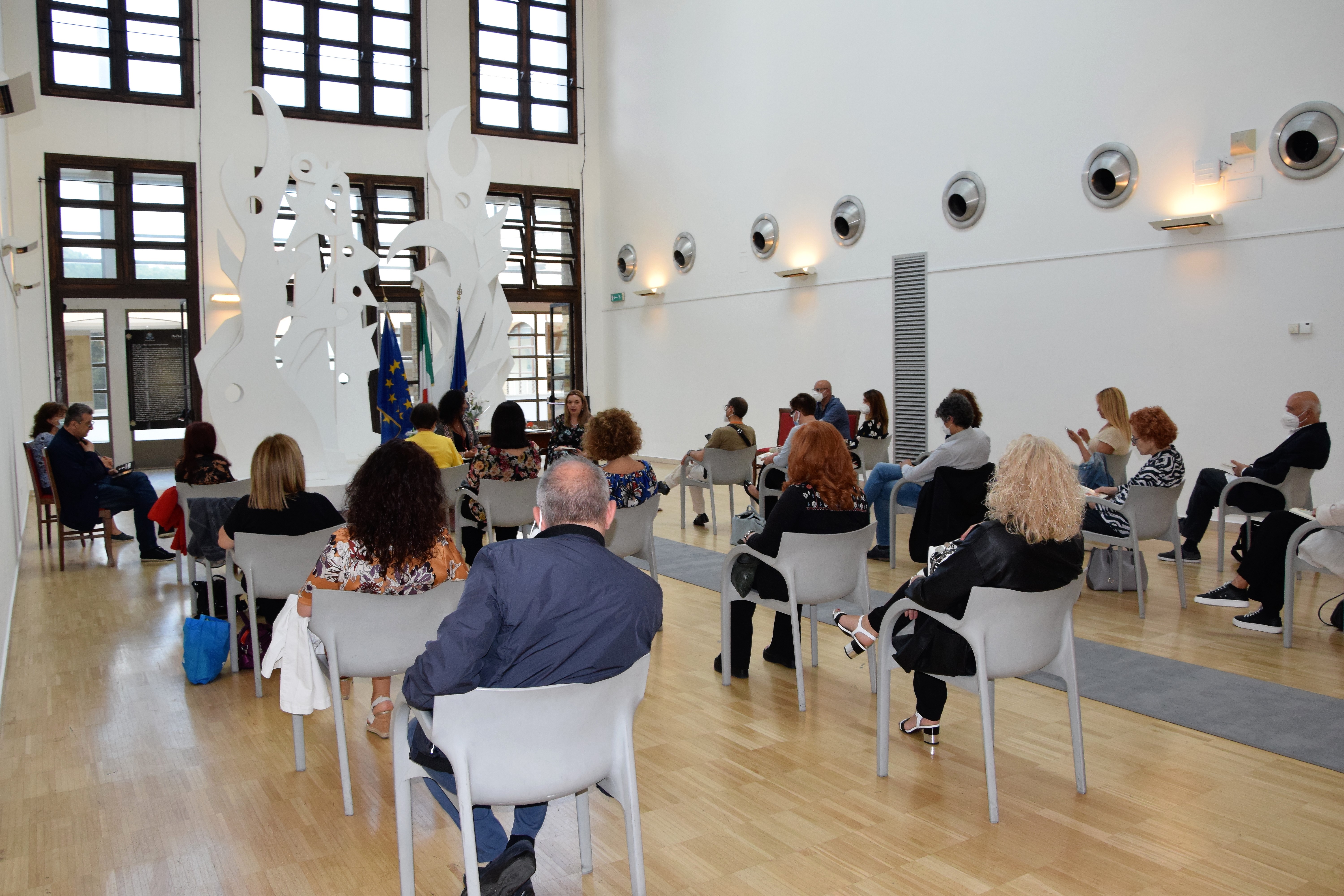 sala di lato altra prospettiva