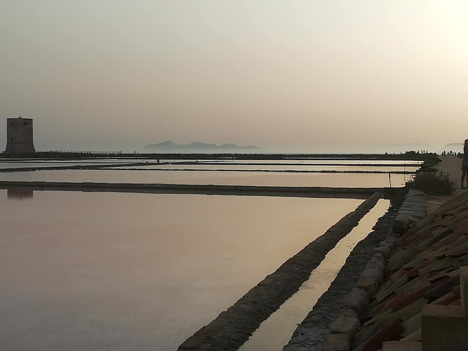 salina con sfondo egadi 3